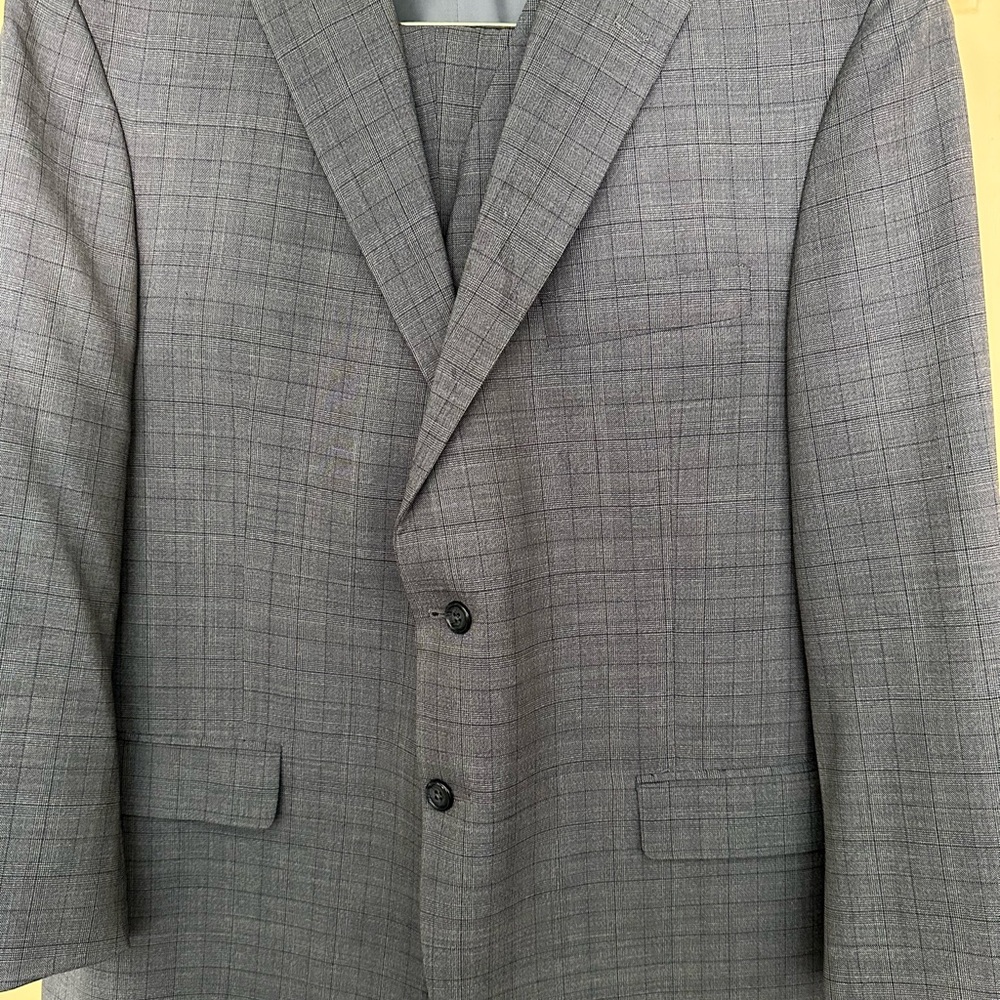Hart Schaffner Marx 3 Piece Suit